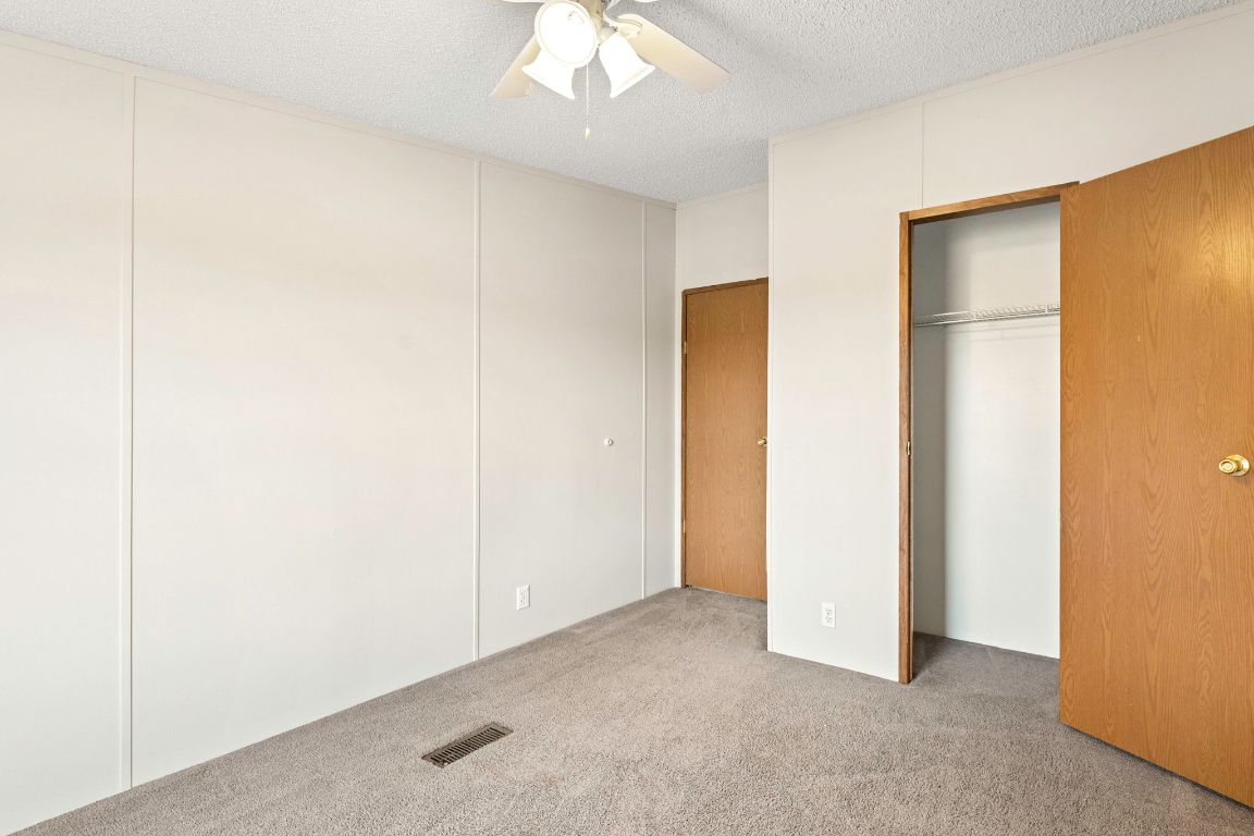 645 Old Luling Road Lockhart, TX 78644 - Photo 11 of 24 a view of an empty room