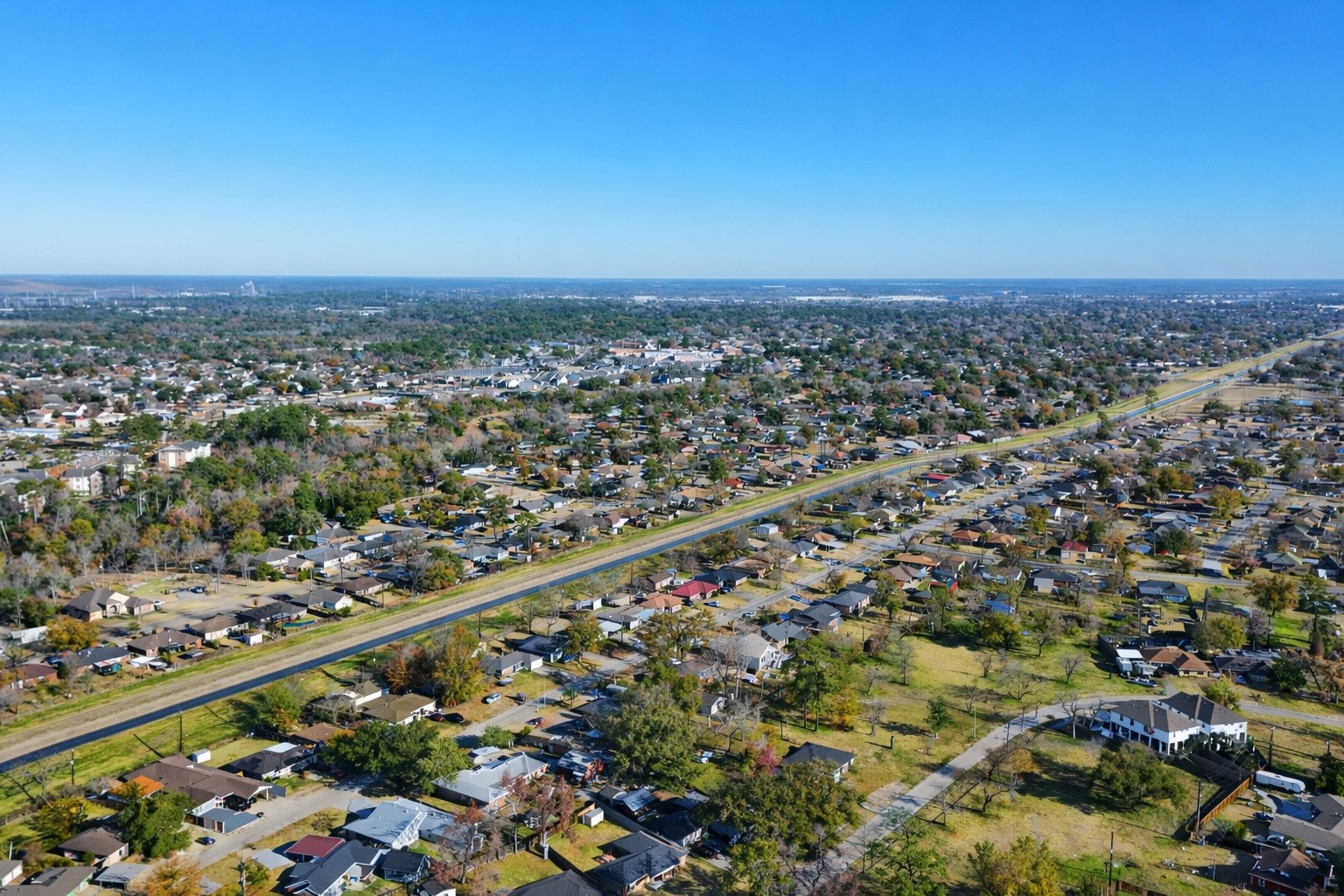 515 Maple Way Houston, TX 77015 - Photo 5 of 19 Scope of the area, easy access to major highways. I-10