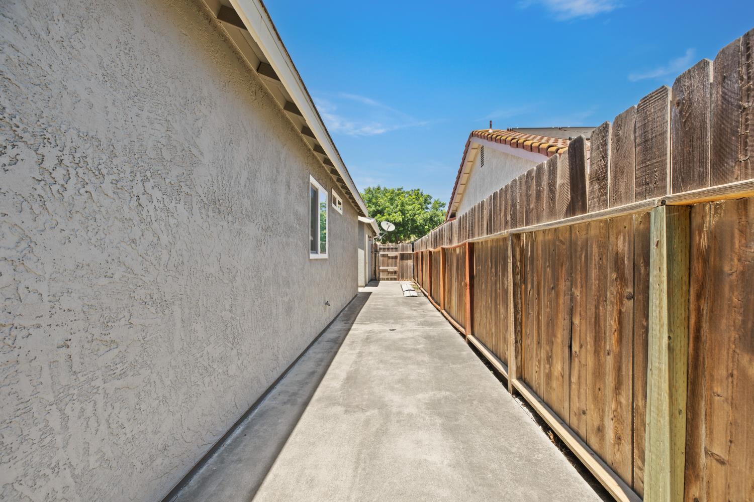 2804 March Court Modesto, CA 95358 - Photo 31 of 39