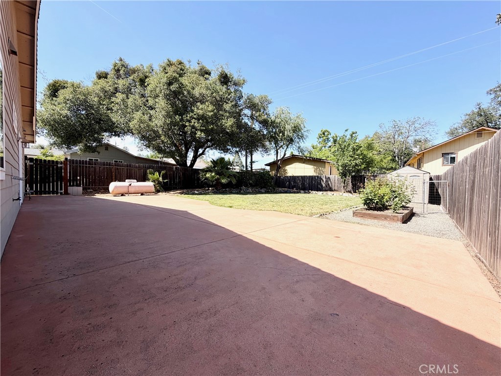 1037 Mark Twain Road Angels Camp, CA 95222 - Photo 47 of 52 a view of patio with a yard