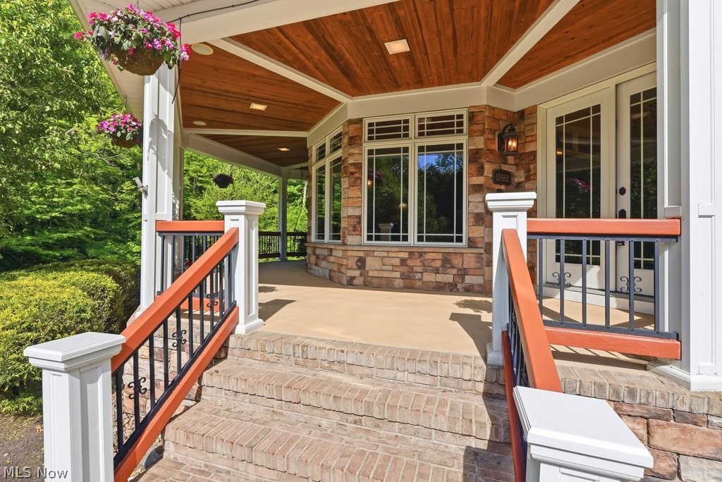 10950 Tibbetts Road Kirtland, OH 44094 - Photo 4 of 50