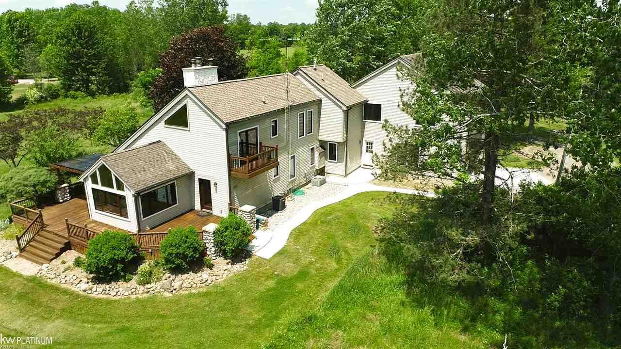 8211 Frith Road Columbus, MI 48063 - Photo 5 of 88