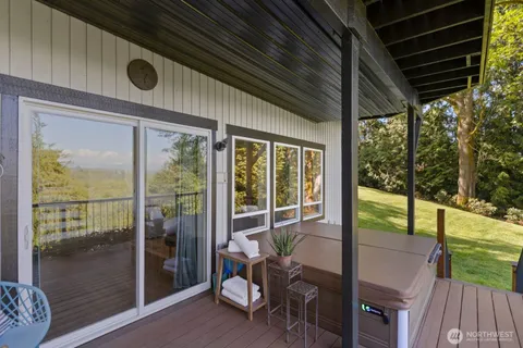 $1,100,000 | 13711 Kenwanda Drive, Snohomish, WA 98296