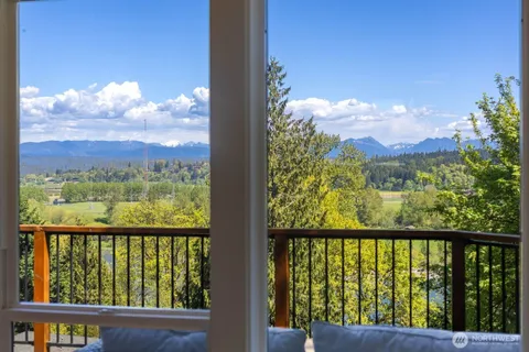 $1,100,000 | 13711 Kenwanda Drive, Snohomish, WA 98296