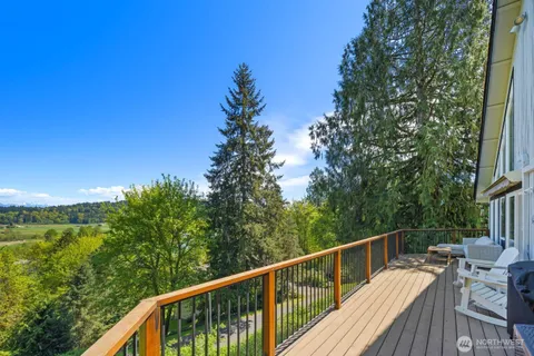 $1,100,000 | 13711 Kenwanda Drive, Snohomish, WA 98296