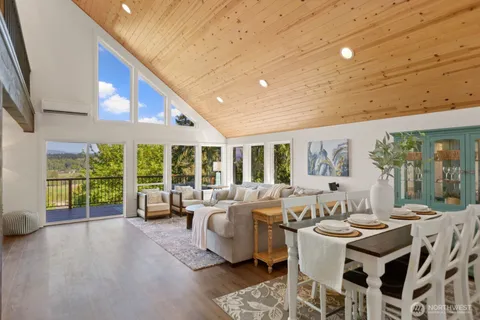 $1,100,000 | 13711 Kenwanda Drive, Snohomish, WA 98296