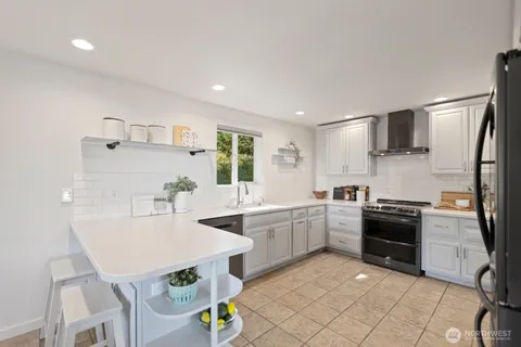 $1,100,000 | 13711 Kenwanda Drive, Snohomish, WA 98296