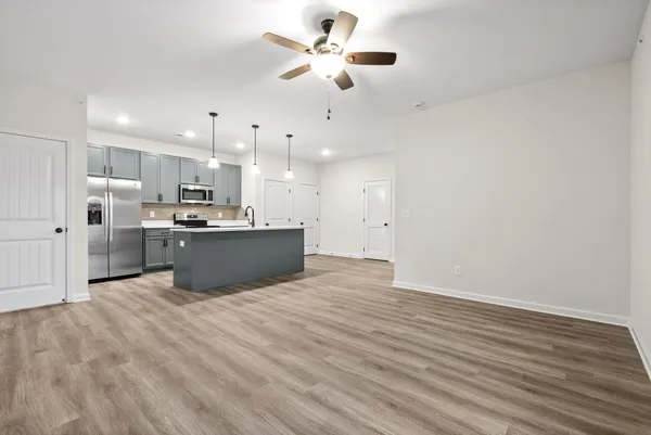 $1,415 | 15 Millswood Drive, Unit B212, Clarksville, TN 37042