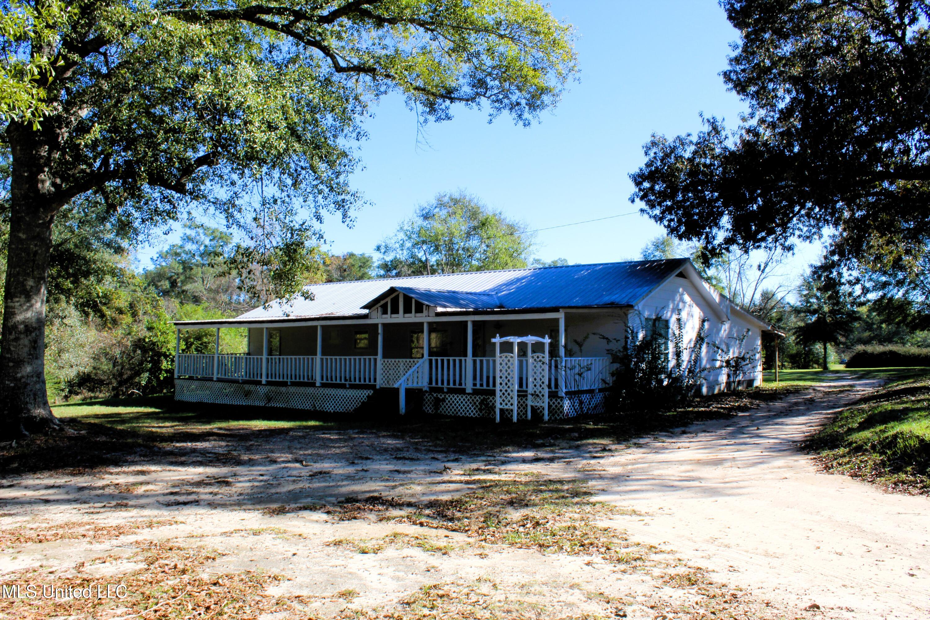 137 Mason Road Lucedale, MS 39452 - Photo 1 of 32 IMG_9451