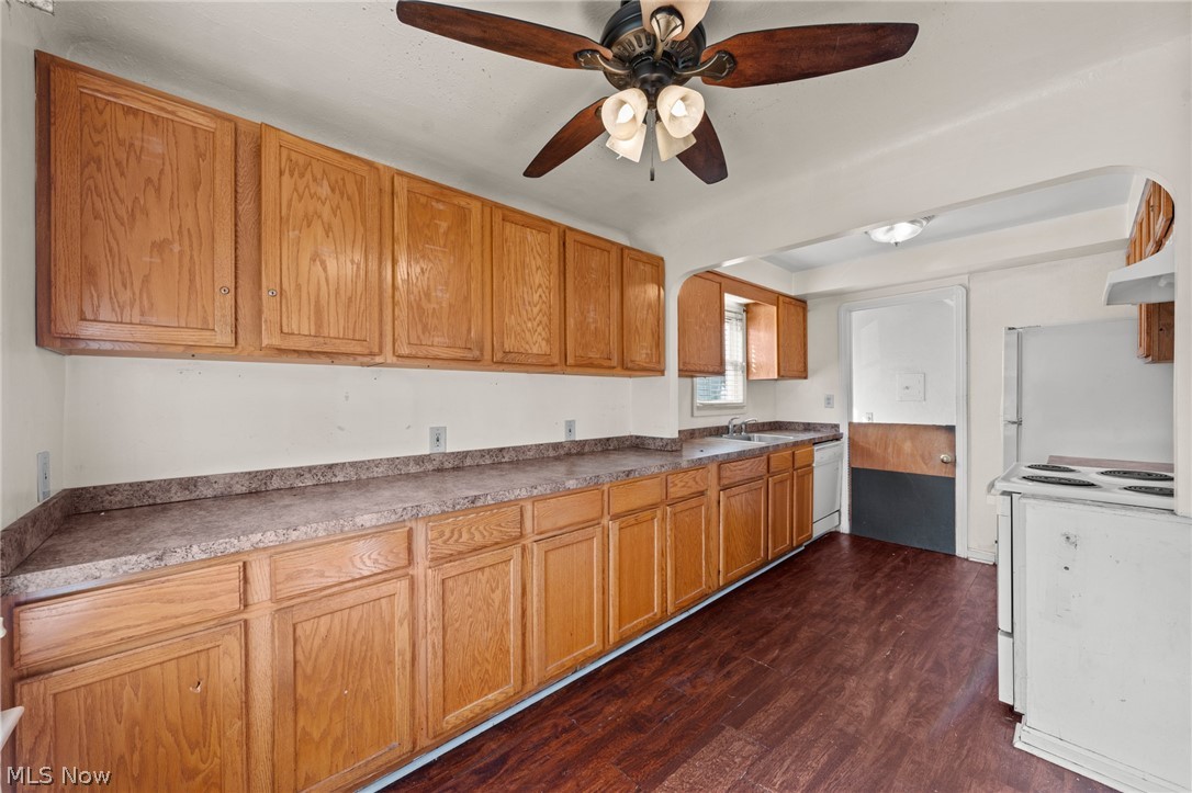 6006 Snow Road Parma, OH 44129 - Photo 7 of 38 Gallery Image 7