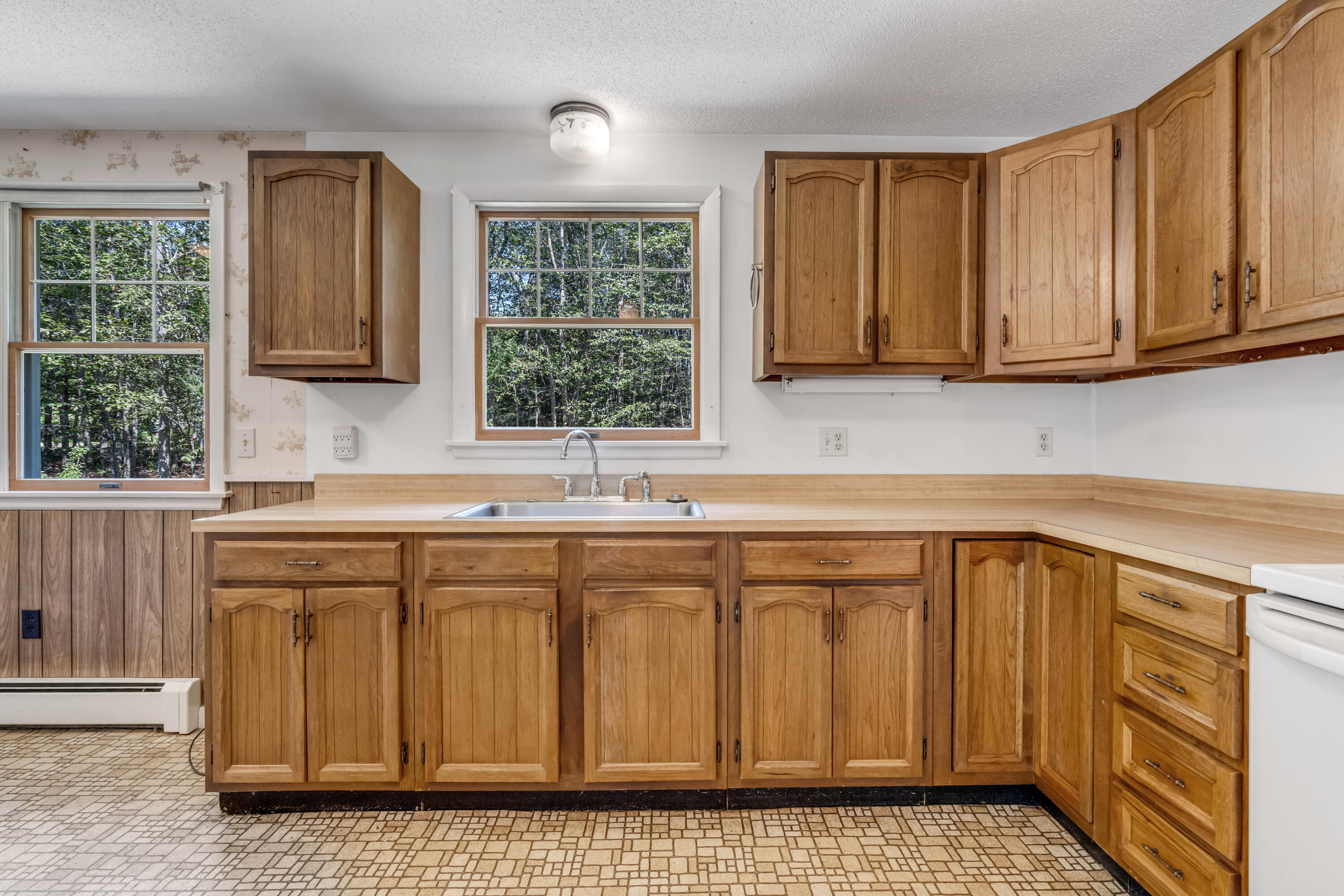 34 Highland Road Standish, ME 04084 - Photo 21 of 67 Kitchen
