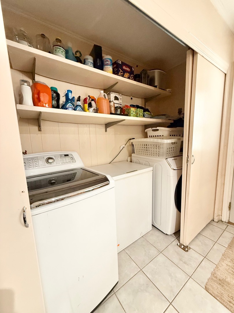 2909 Oakton Street Park Ridge, IL 60068 - Photo 12 of 28