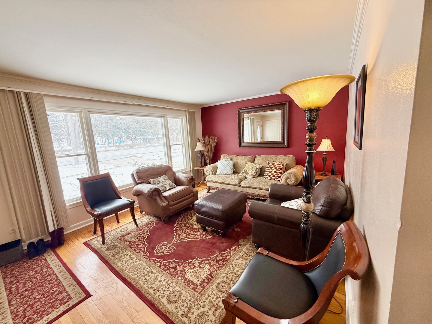 2909 Oakton Street Park Ridge, IL 60068 - Photo 4 of 28