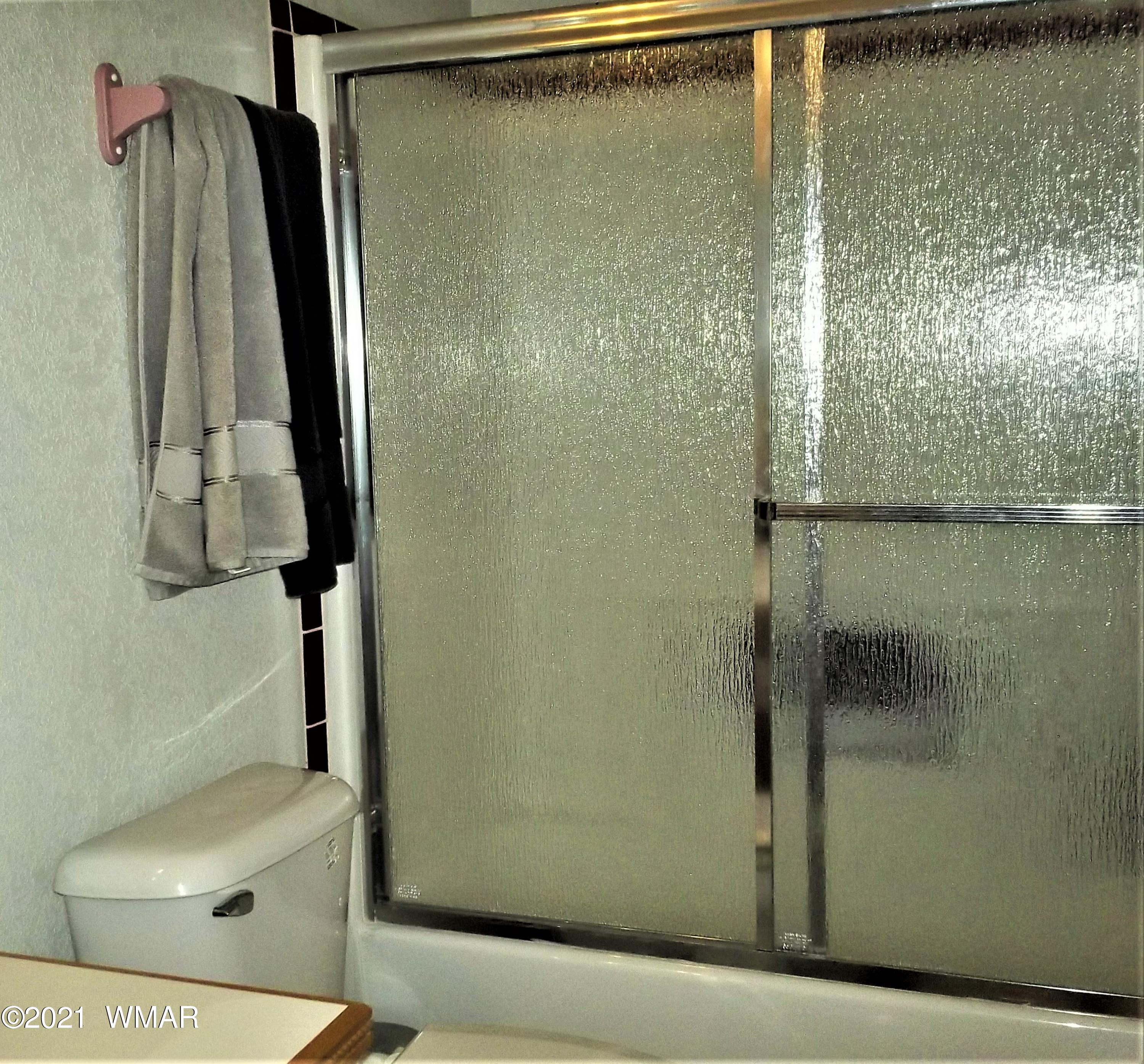 6 N3097 Vernon, AZ 85940 - Photo 34 of 40 a bathroom with a shower