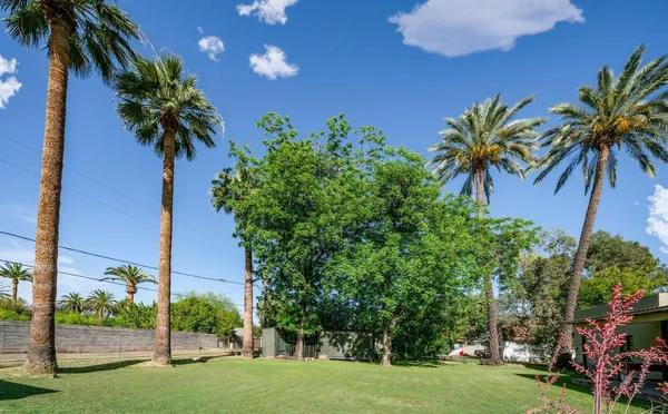 $1,850 | 20 West Medlock Drive, Phoenix, AZ 85012