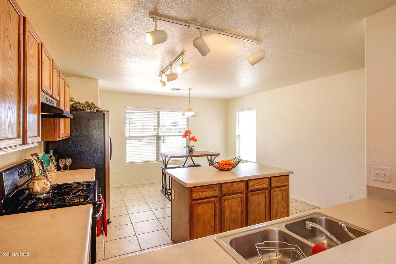 3498 South Twilight Echo Road Tucson, AZ 85735 - Photo 10 of 42