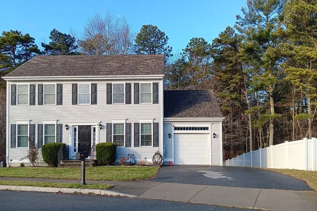 $640,000 | 181 Tarkiln Hill Pl., New Bedford, MA 02745