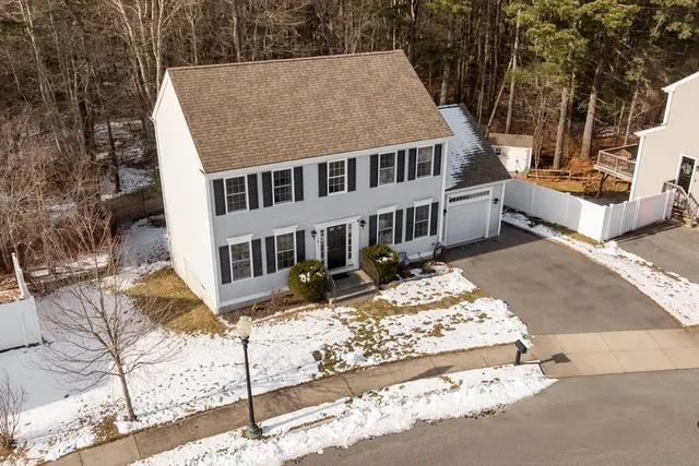 $640,000 | 181 Tarkiln Hill Pl., New Bedford, MA 02745