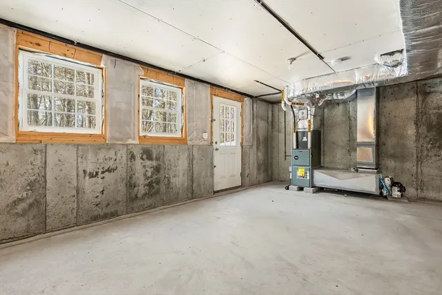 $640,000 | 181 Tarkiln Hill Pl., New Bedford, MA 02745