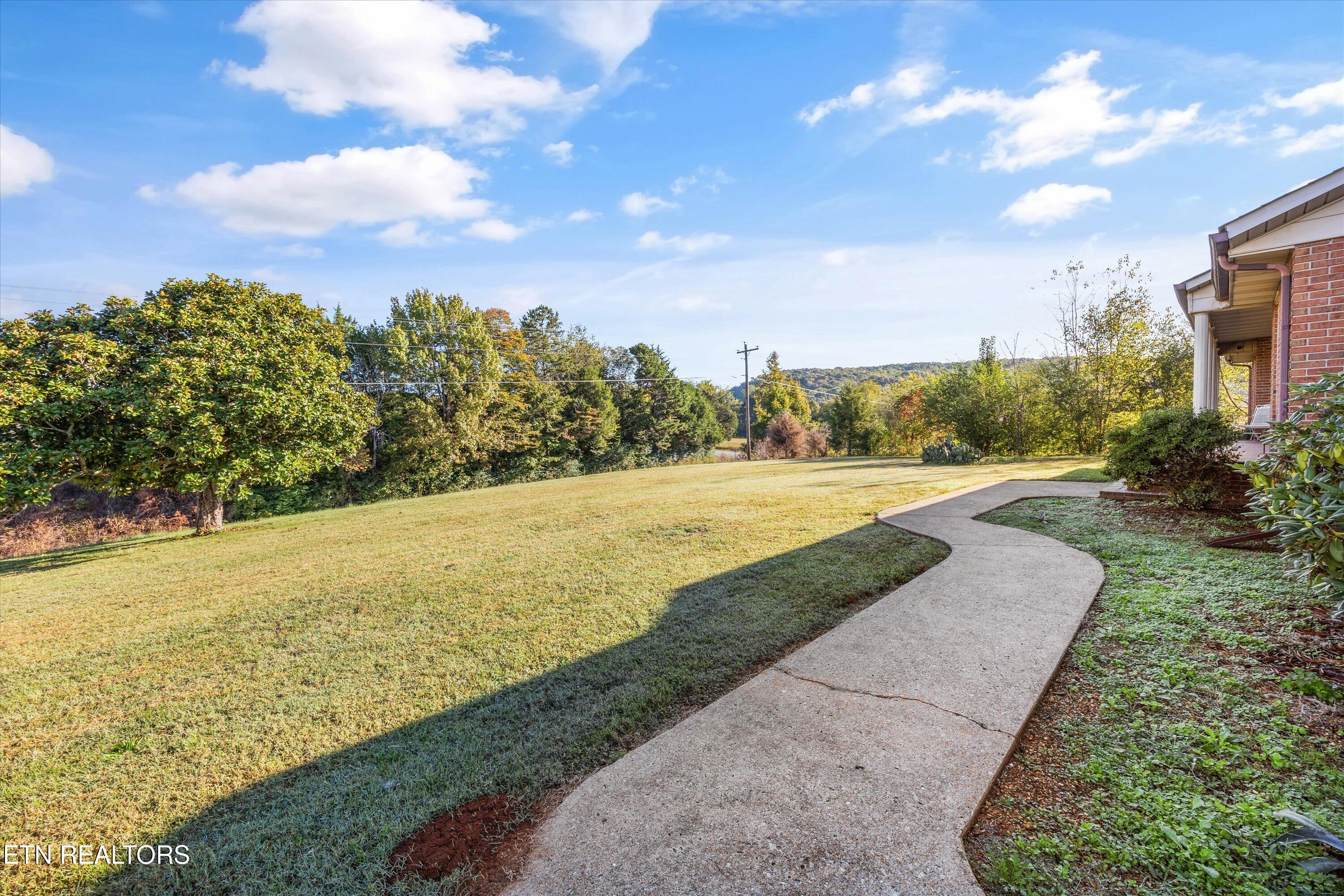 3731 Highway 39w Riceville Tn 37370 Riceville, TN 37370 - Photo 3 of 39 27-3731 TN-25