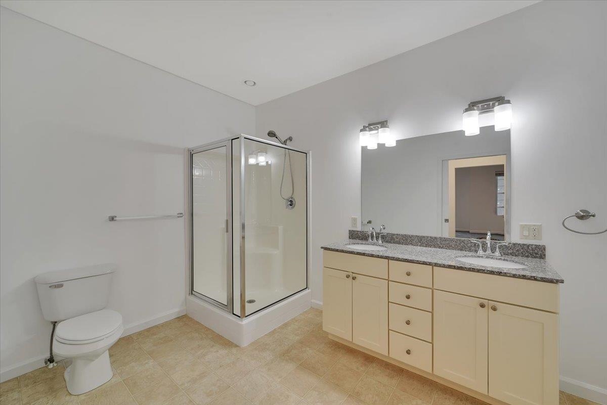 1448 Mountain View Road Williston, VT 05495 - Photo 9 of 37