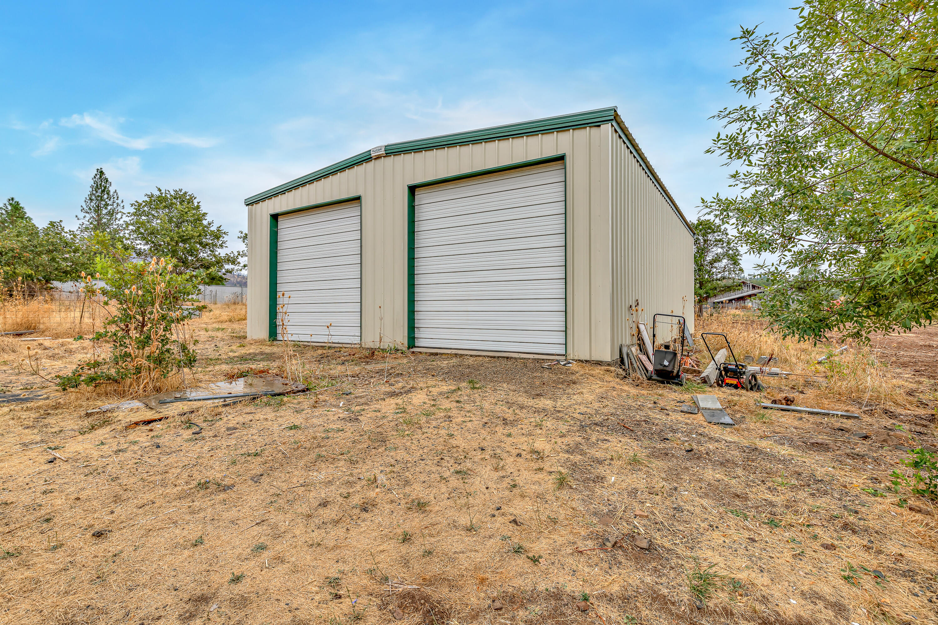 2975 Hammel Road Eagle Point, OR 97524 - Photo 31 of 42 Shop