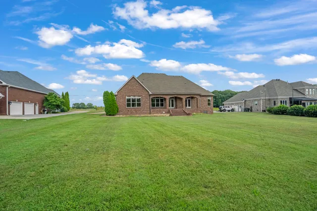 $599,900 | 3606 Oakland Road, Springfield, TN 37172