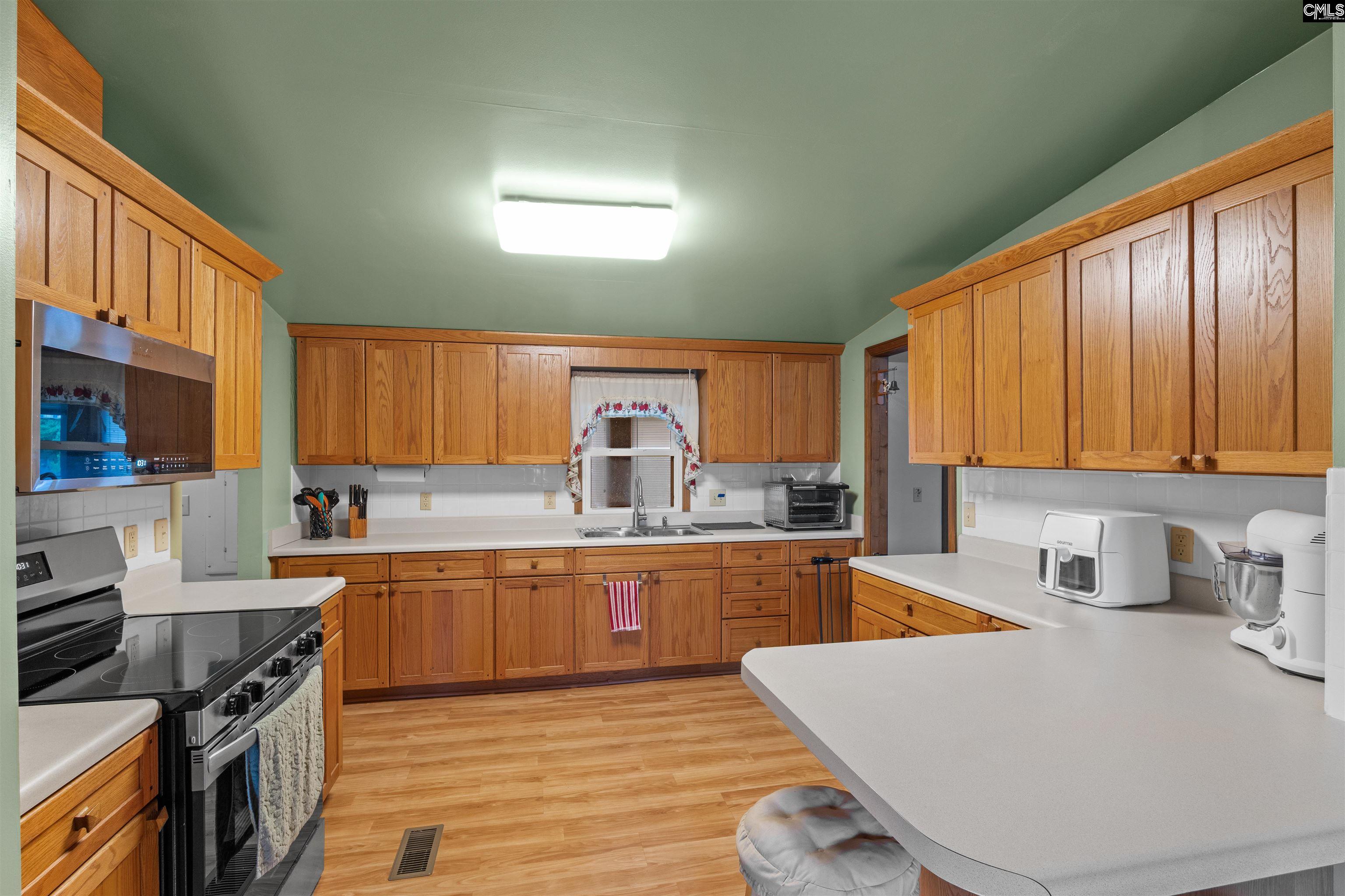 1360 Longtown Road Lugoff, SC 29078 - Photo 6 of 36