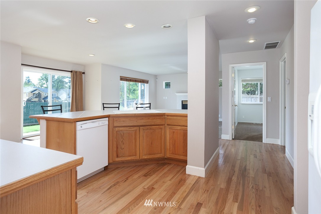 18628 176th Place Southeast Renton, WA 98058 - Photo 7 of 20 Gallery Image 7
