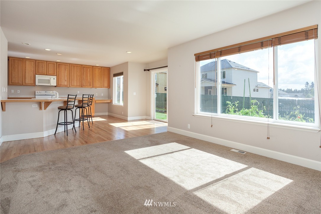 18628 176th Place Southeast Renton, WA 98058 - Photo 10 of 20 Gallery Image 10