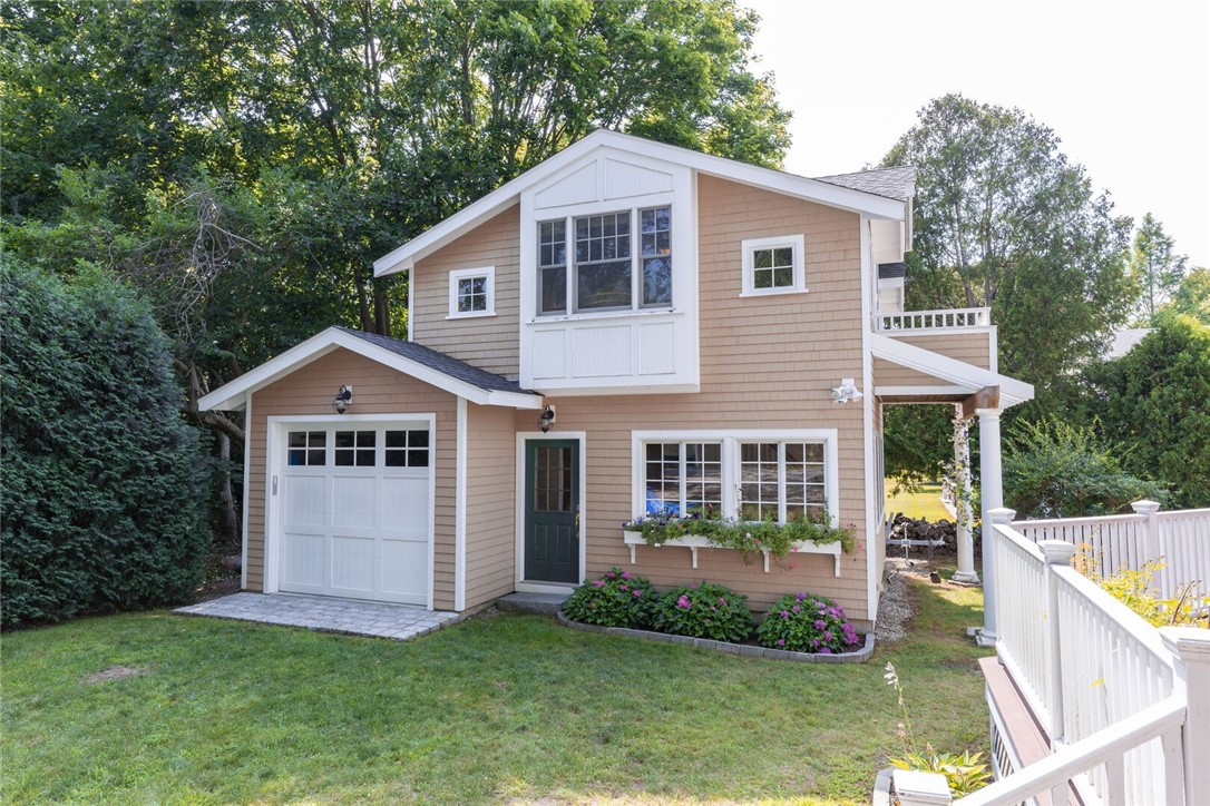 135 Longfellow Road Jamestown, RI 02835 - Photo 31 of 40