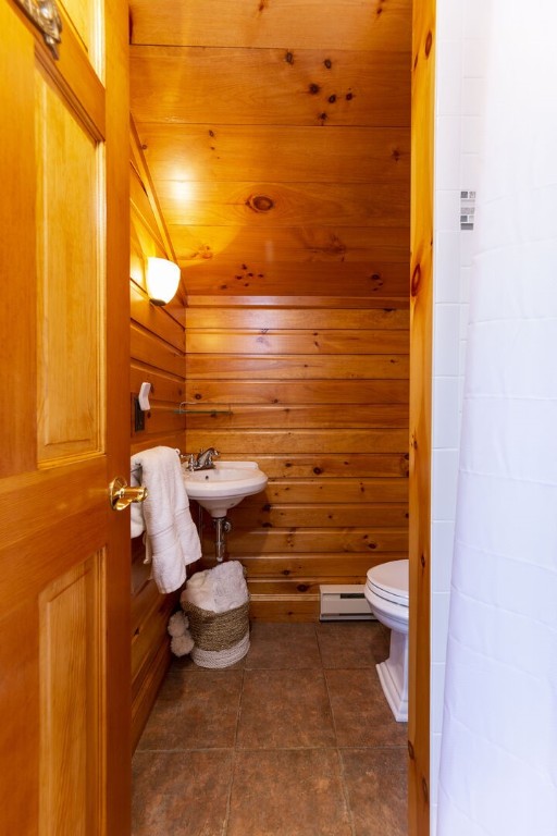 135 Longfellow Road Jamestown, RI 02835 - Photo 33 of 40