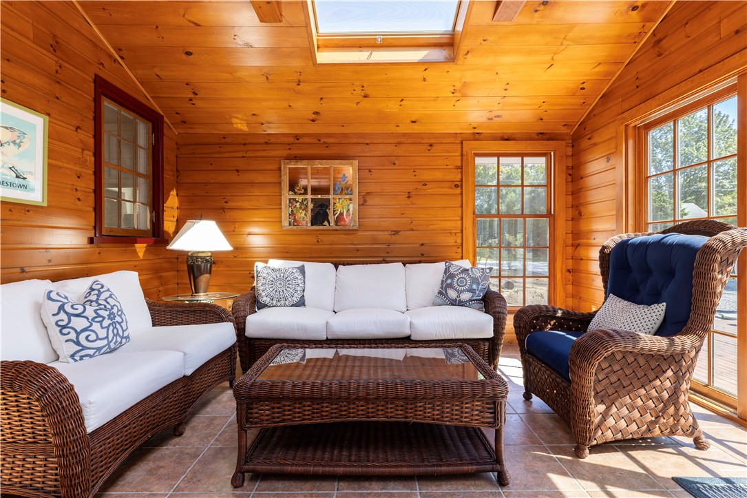 135 Longfellow Road Jamestown, RI 02835 - Photo 9 of 40