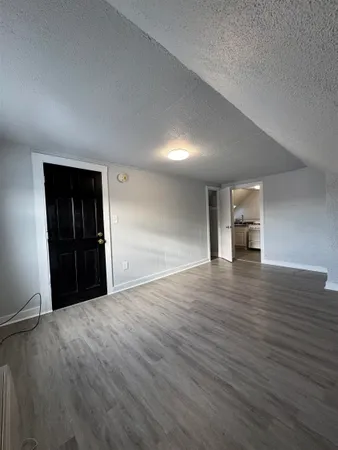 $1,300 | 30 Ledge Street, Unit 7 AND 5, Nashua, NH 03060