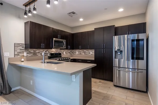 $2,500 | 11257 Rainbow Peak Avenue, Unit 210, Las Vegas, NV 89135