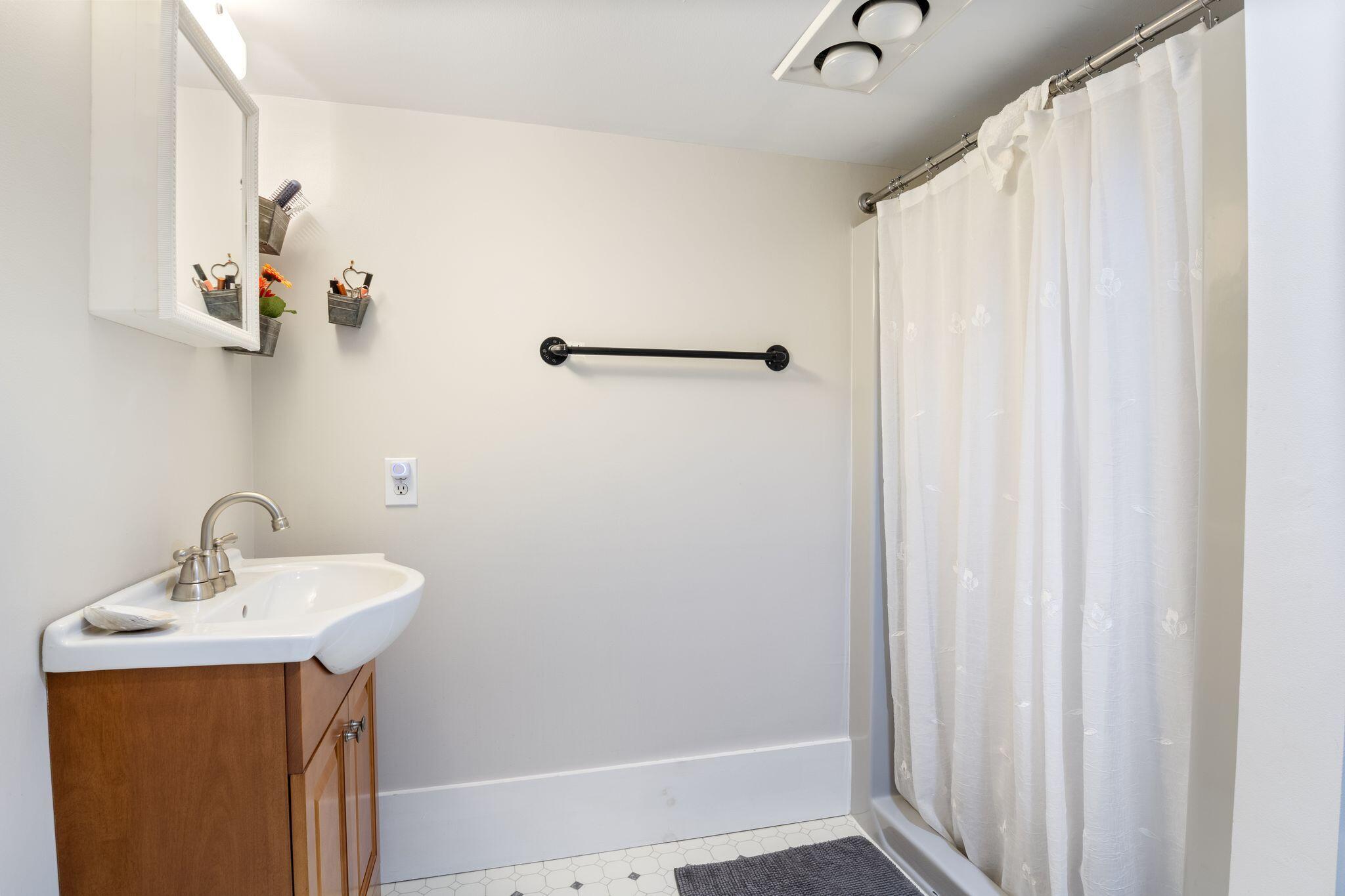 61 Fletcher Street Kennebunk, ME 04043 - Photo 47 of 51 61_Fletcher_St_231
