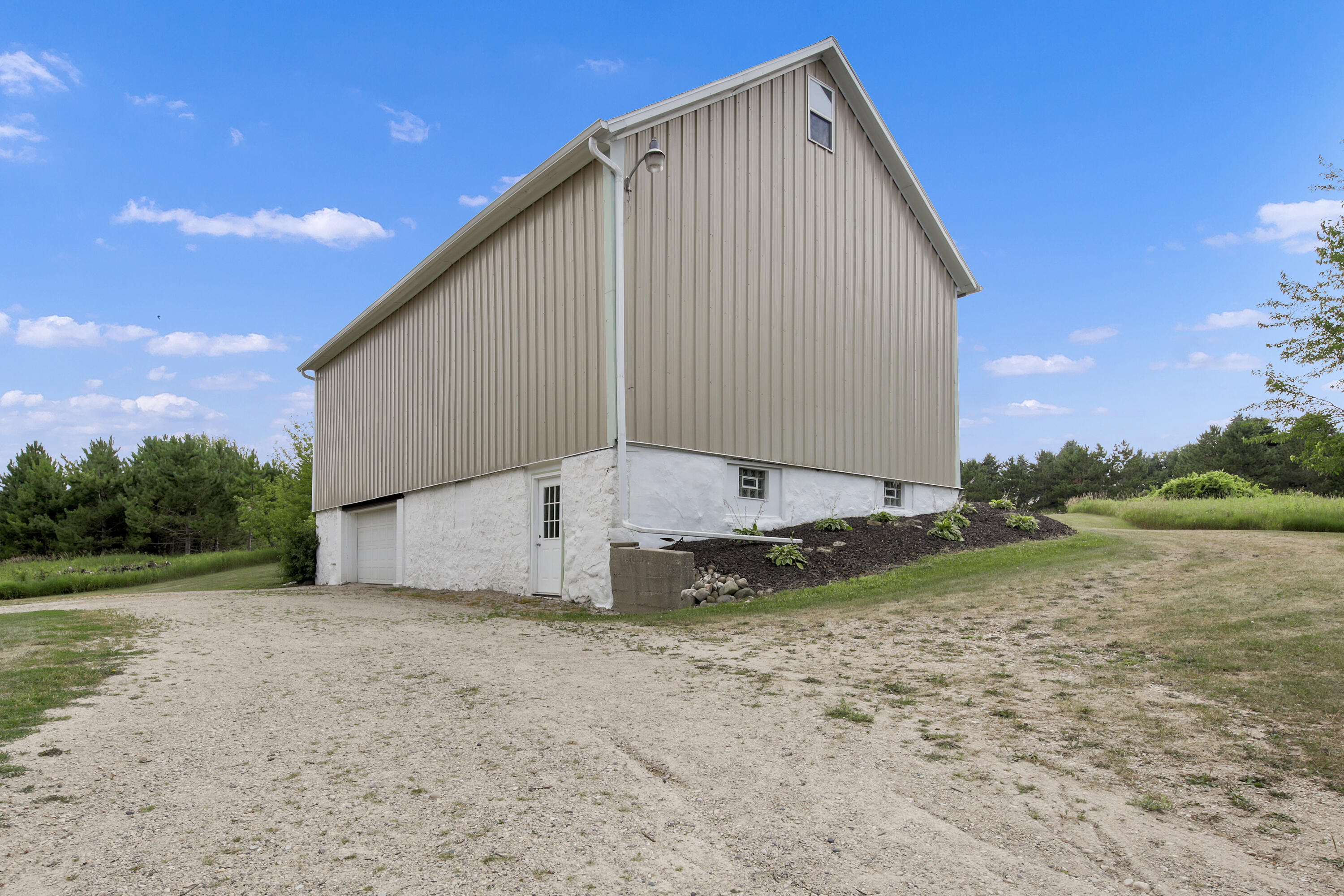 4827 Beaver Dam Road Barton, WI 53090 - Photo 27 of 51 4827 beaver dam rd-38