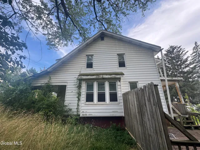 $95,000 | 17 Cortland Street, Brunswick, NY 12180