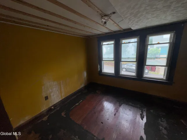 $95,000 | 17 Cortland Street, Brunswick, NY 12180