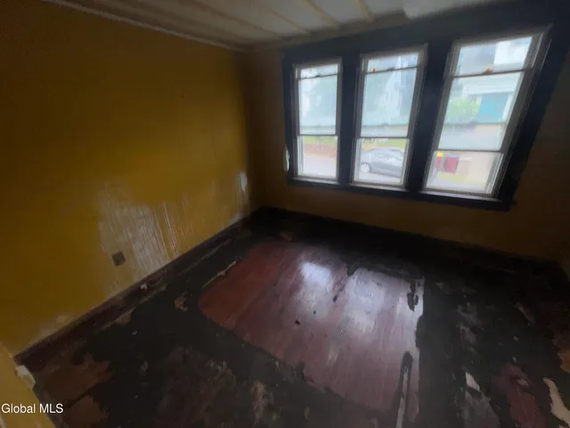 $95,000 | 17 Cortland Street, Brunswick, NY 12180