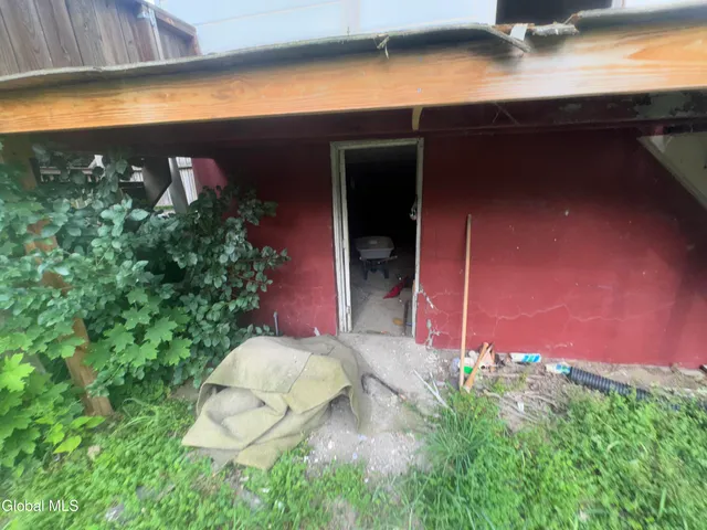 $95,000 | 17 Cortland Street, Brunswick, NY 12180