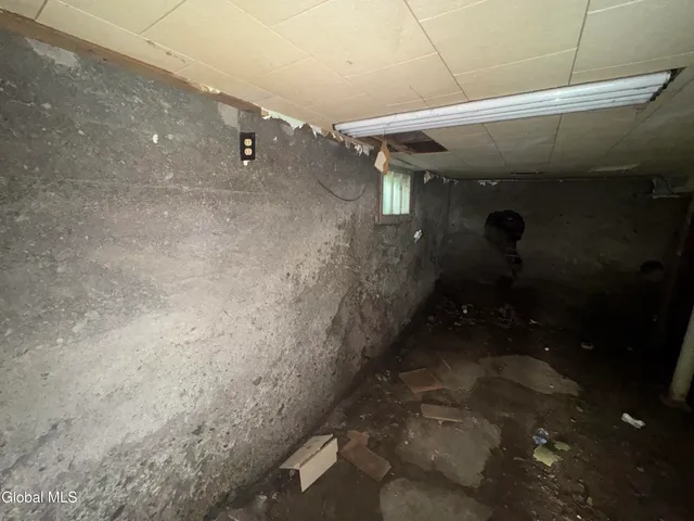 $95,000 | 17 Cortland Street, Brunswick, NY 12180