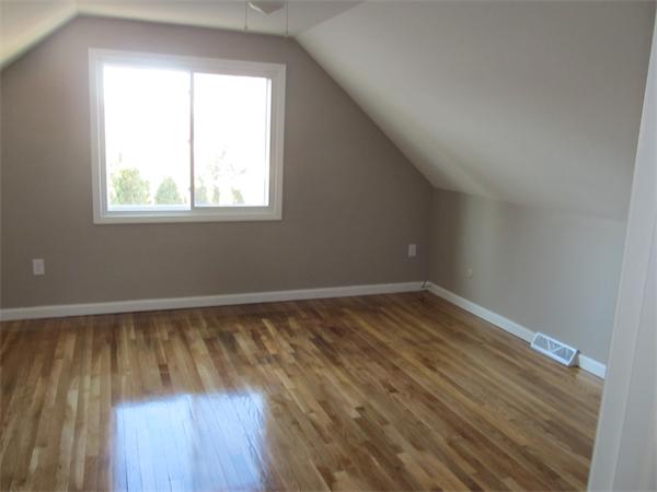 5 Bog Hollow Road Springfield, MA 01109 - Photo 19 of 27
