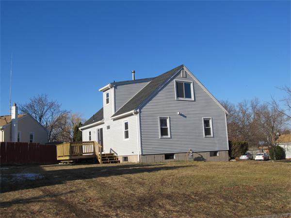 5 Bog Hollow Road Springfield, MA 01109 - Photo 4 of 27