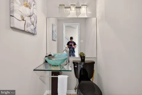 $929,000 | 1395 Stratton Drive, Rockville, MD 20854