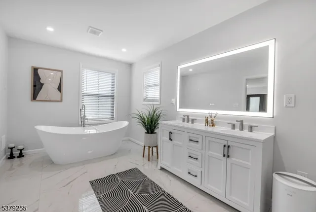 $1,498,000 | 648 Black Oak Ridge Road, Wayne, NJ 07470