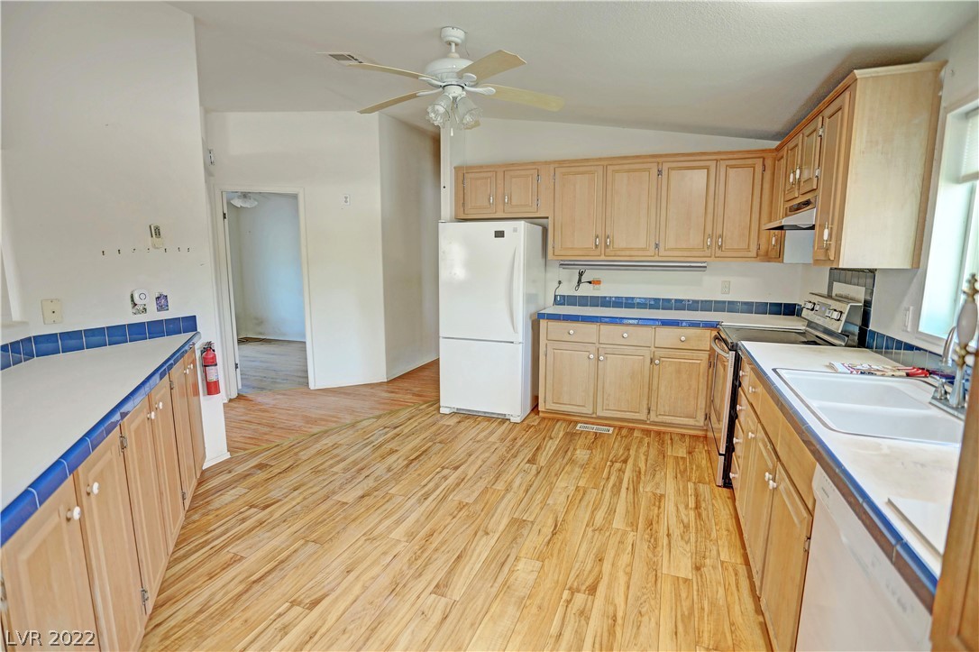830 Gally Road Pahrump, NV 89060 - Photo 26 of 49 Gallery Image 26