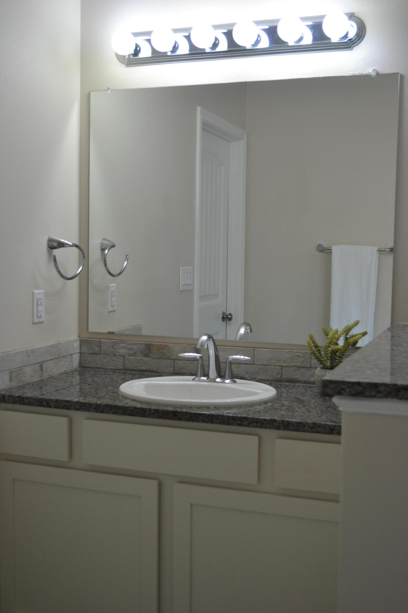 7408 99th Street Lubbock, TX 79424 - Photo 34 of 41 DSC_0660