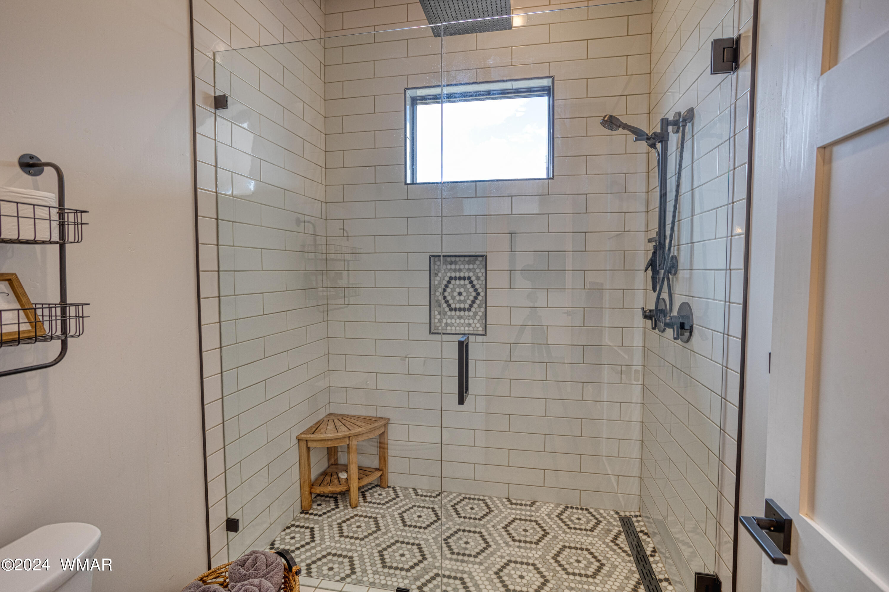 1890 Prairie Road Snowflake, AZ 85937 - Photo 20 of 64 Hall Bathroom