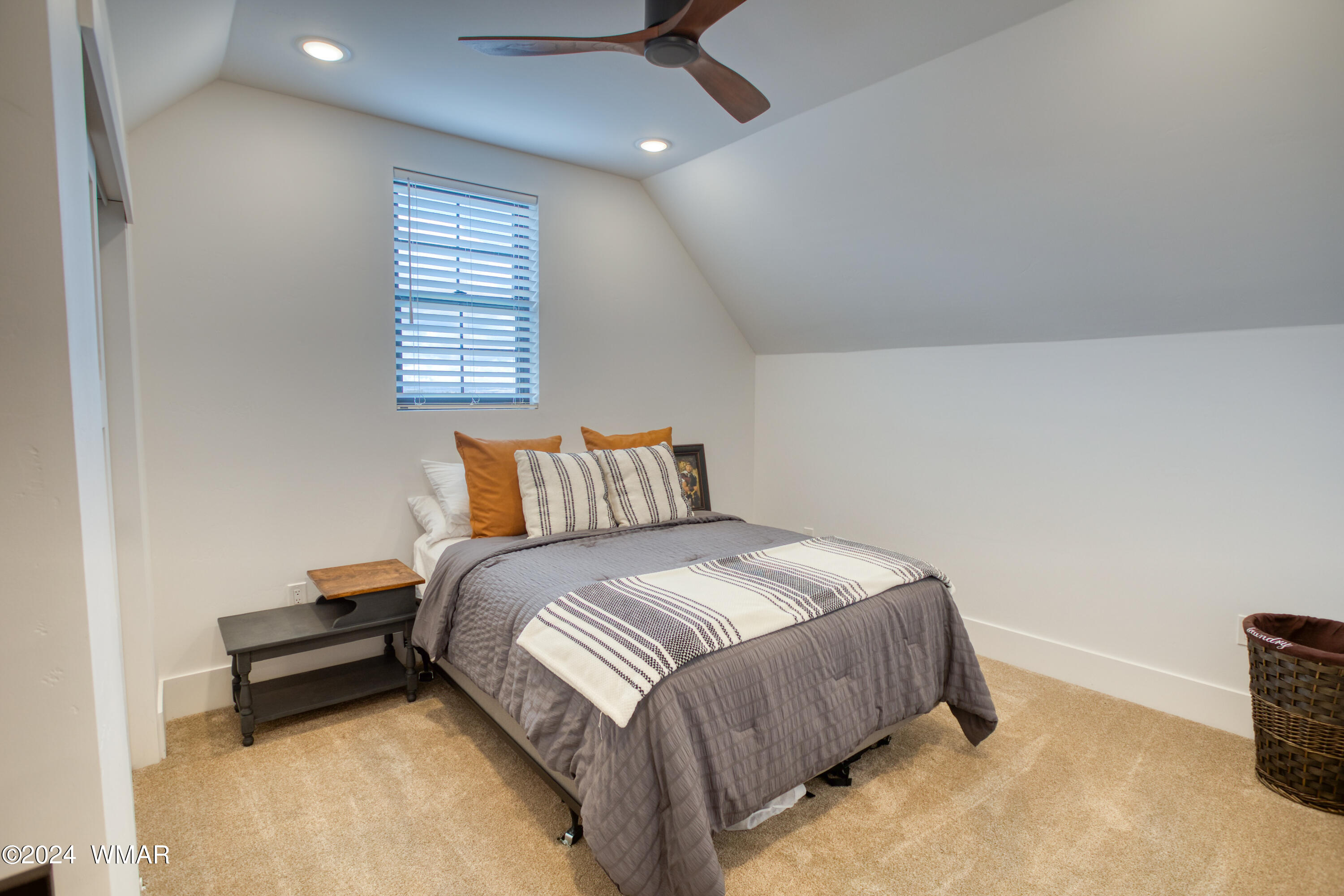 1890 Prairie Road Snowflake, AZ 85937 - Photo 21 of 64 Upstairs bedroom